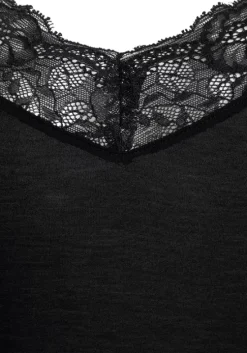 Neglige
