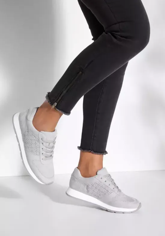 Sneaker