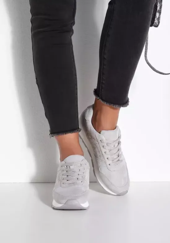 Sneaker