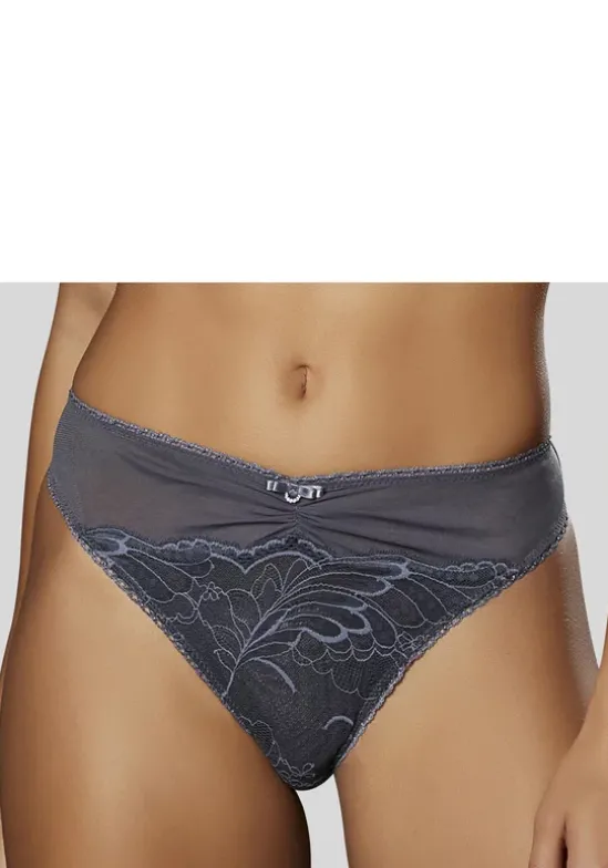 String"Antonella"