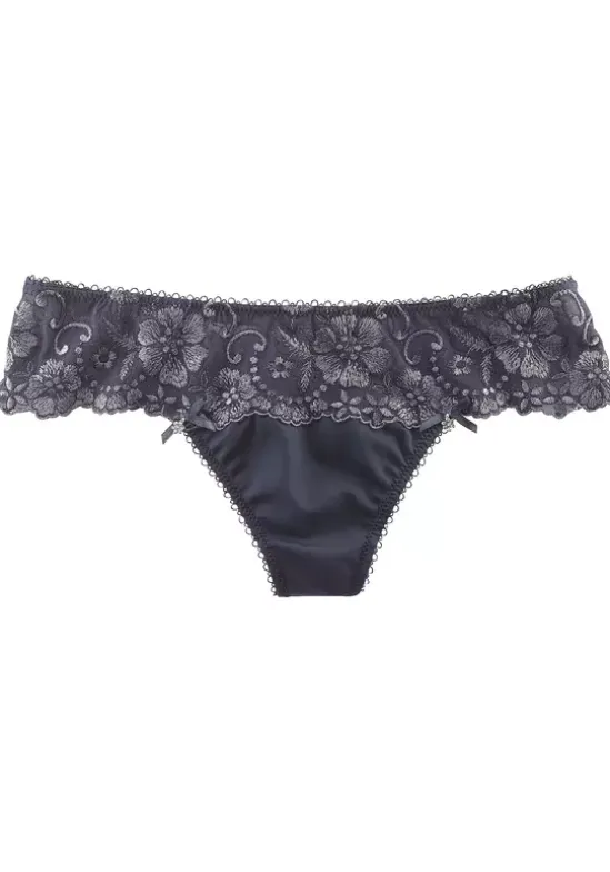 String"Wanda Dessous"