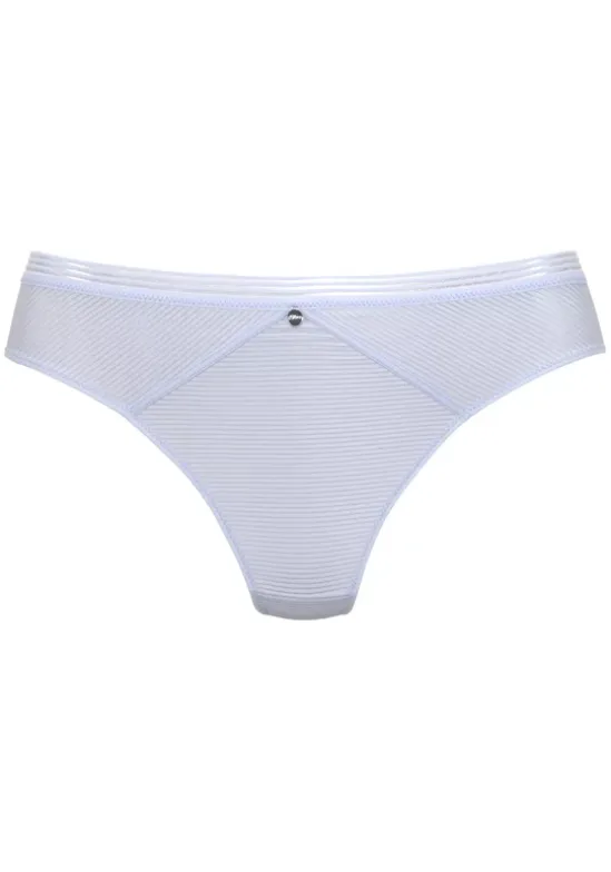 String"Zoe"