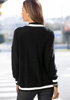V-Ausschnitt-Pullover